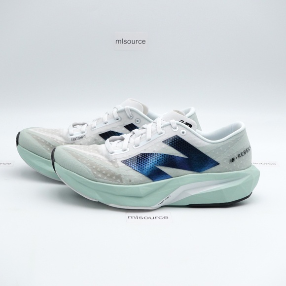 NEW Size 9.5 WIDE D Women's New Balance FuelCell Rebel v4 Running Shoes WFCXCA4 - Picture 1 of 6